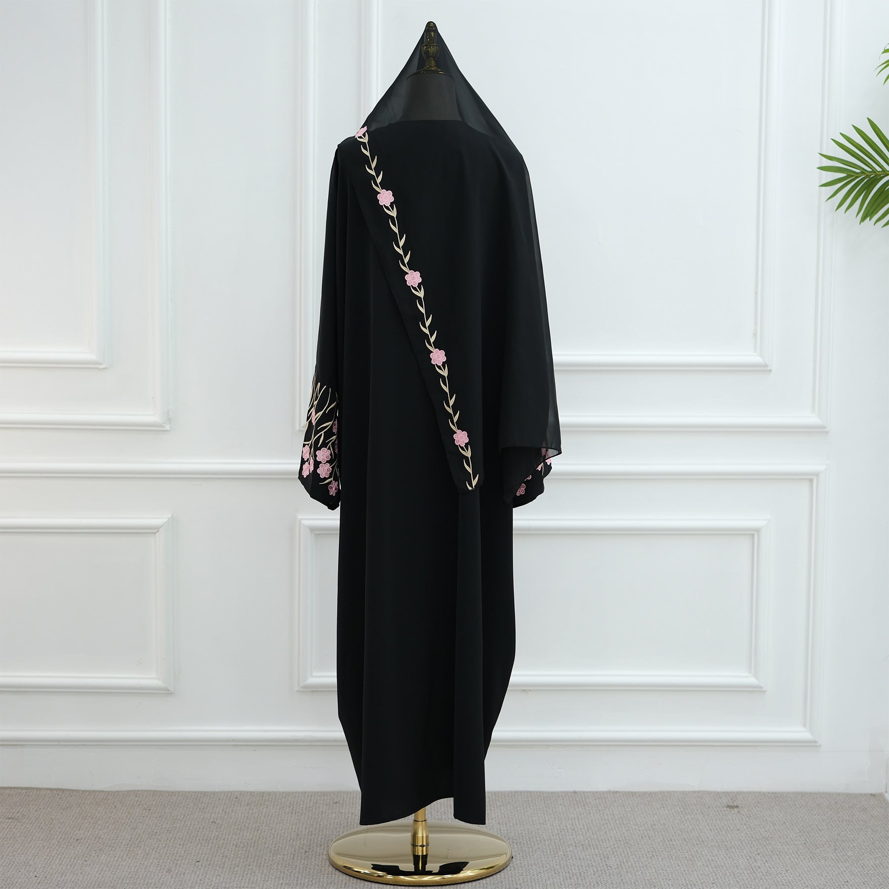 Dubai Middle East Turkey Dubai Flower Embroidered Elegant Cardigan